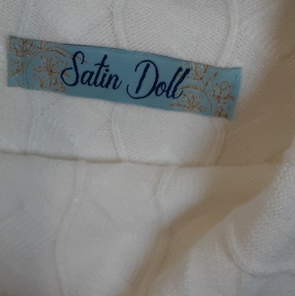 Sweater, NWT - Picture 2 of 2